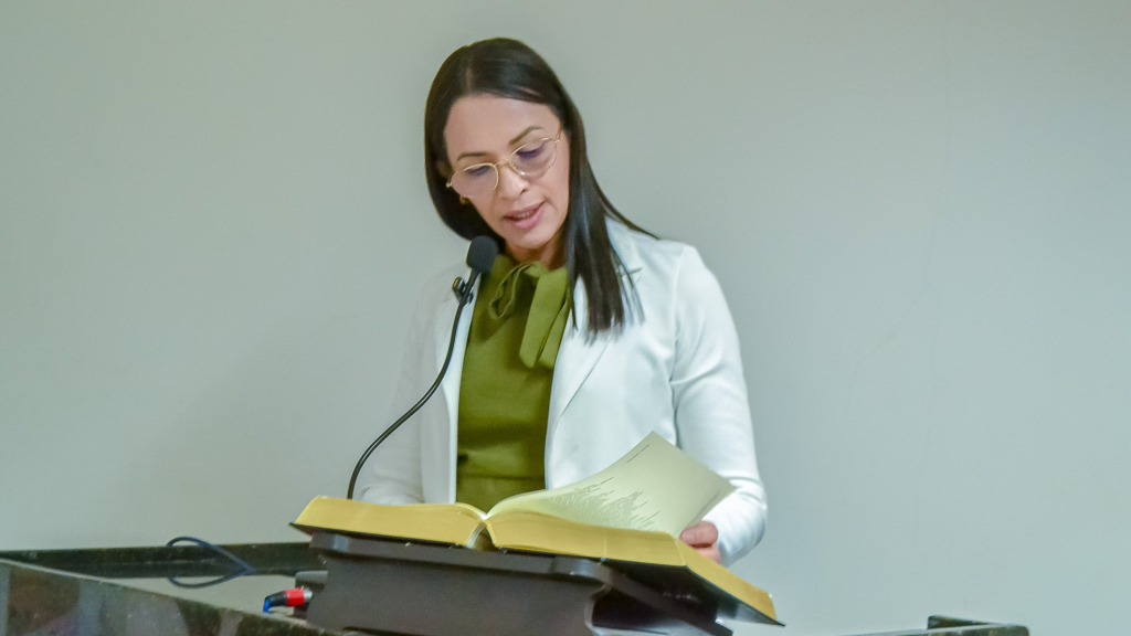 Projetos e requerimentos em favor da educação e da saúde marcam 8ª Sessão Ordinária